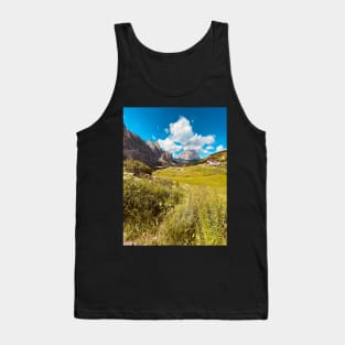 Landscape photo of mountains in the italian Alps Tank Top